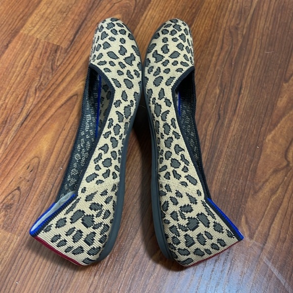 Rothy's Sz 8.5 Spotted Animal Print Round Toe Ballet Flats - Picture 6 of 10